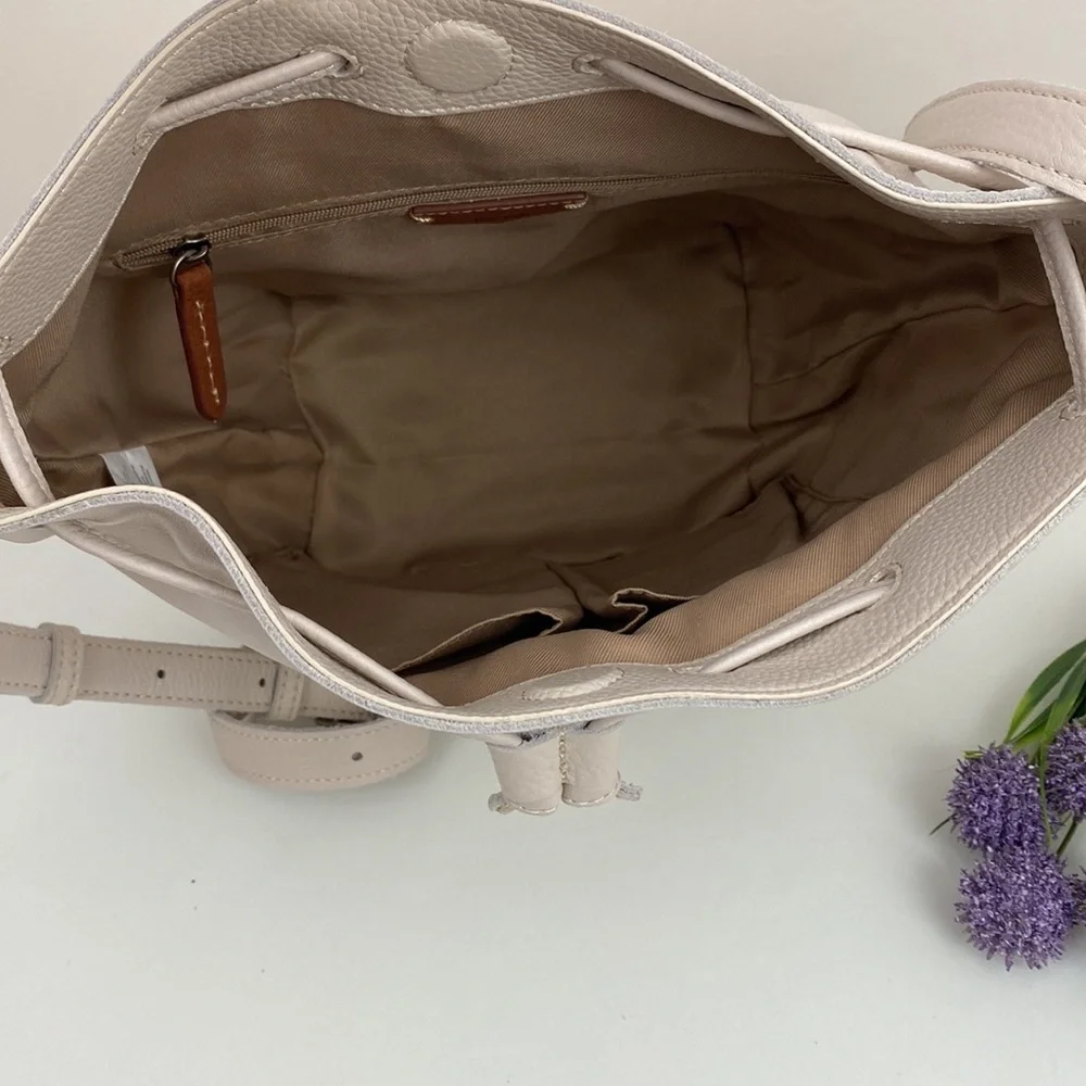 The Sak genuine leather drawstring crossbody handbag with magnetic closure NWT! - Picture 7 of 16